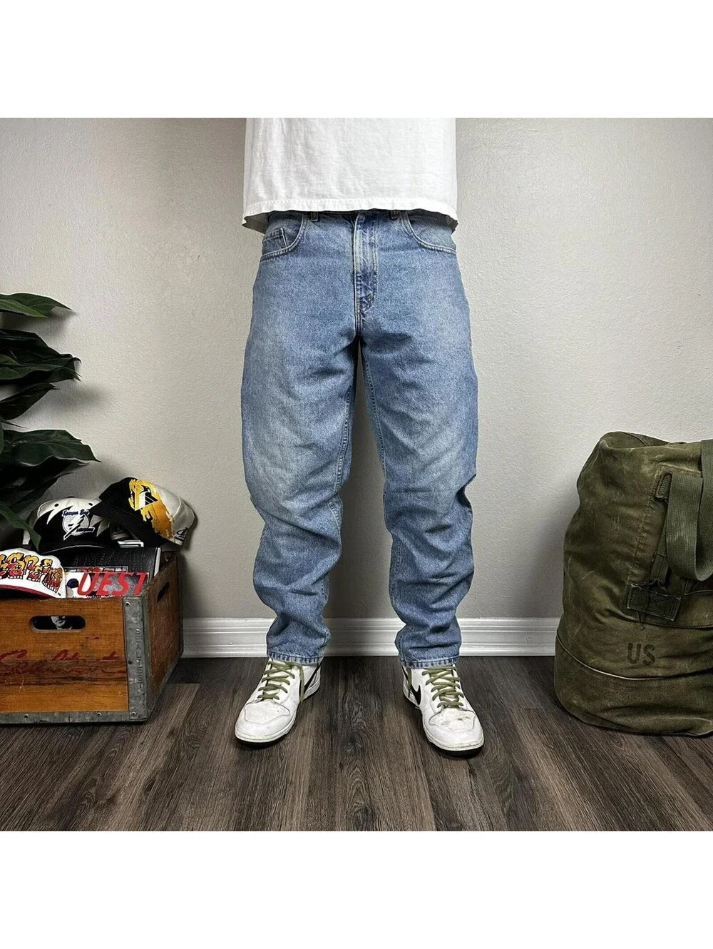 Vintage 90s Levi baggy fit leather orange tab denim jeans 32x30